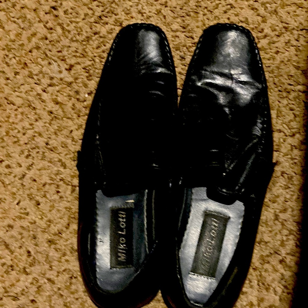 MEN LEATHER SLIP ON SHOES